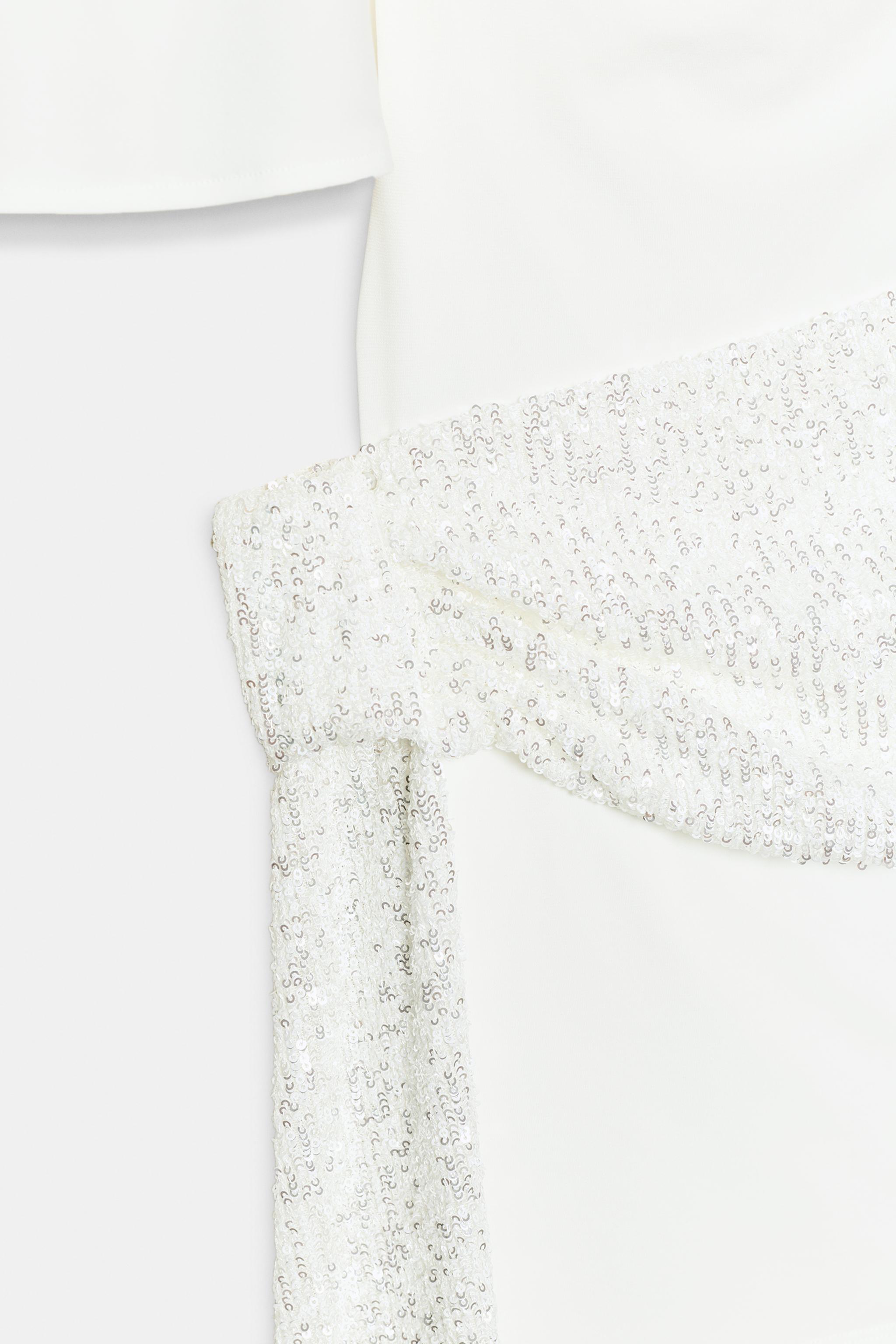 ROBE COURTE PAILLETTES